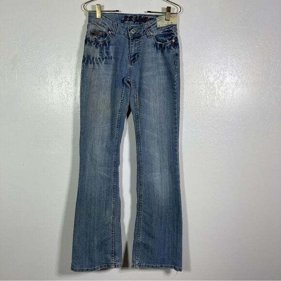 B.B. Jeans Denim - B.B. Jeans, Flare Jeans. Leather details on the pockets. Size 7/8.